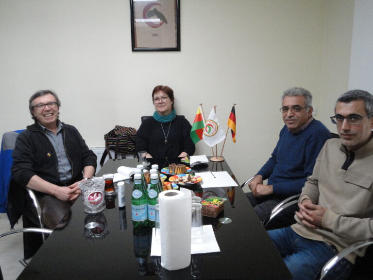 Ein Besuch beim kurdischen Roten Halbmond: „Heyva Sor wird gebraucht …“