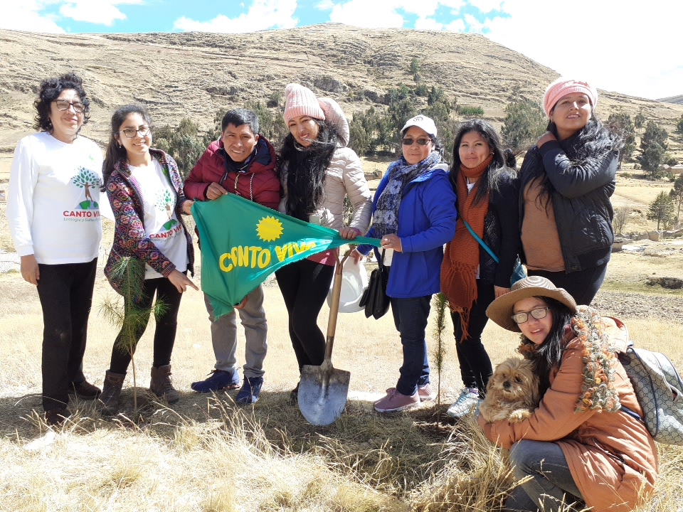 You are currently viewing Umweltarbeit in Peru mit Jugendlichen und Schulkindern mit Canto Vivo/Peru